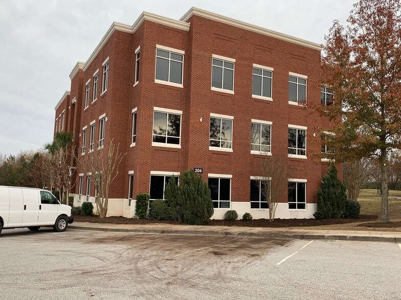 More Photos Of 204 Caughman Farm Ln, Lexington Office For Lease