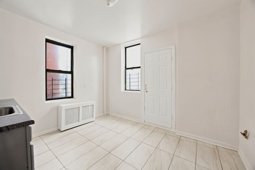 More Photos Of 258 Woodworth Ave, Yonkers Apartments For Sale