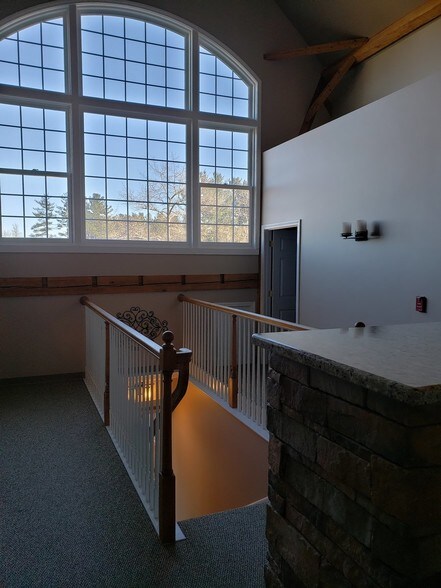 More Photos Of 401 Daniel Webster Hwy, Merrimack Storefront Retail Office For Lease