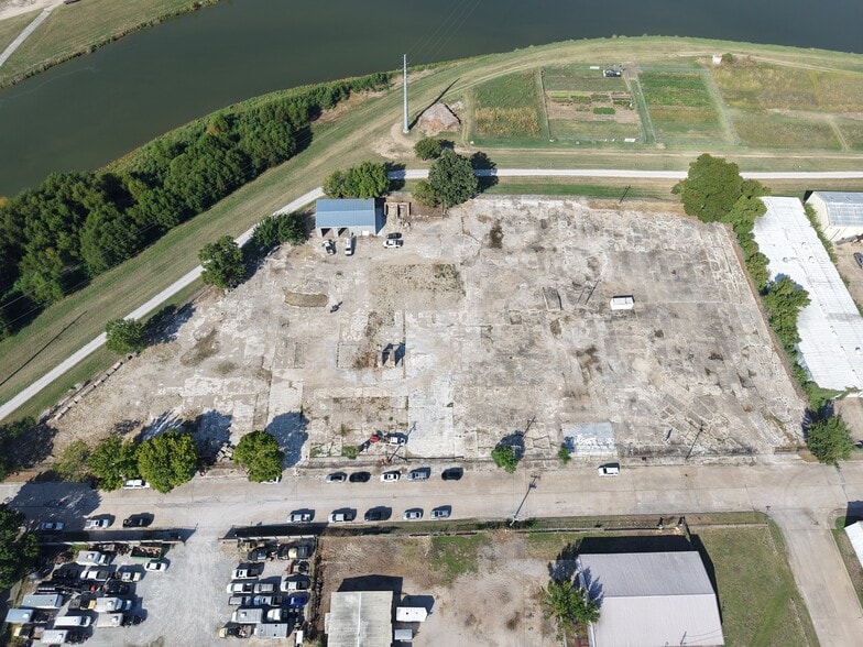 Primary Photo Of 1300 Sylvania Ct, Fort Worth Warehouse For Lease