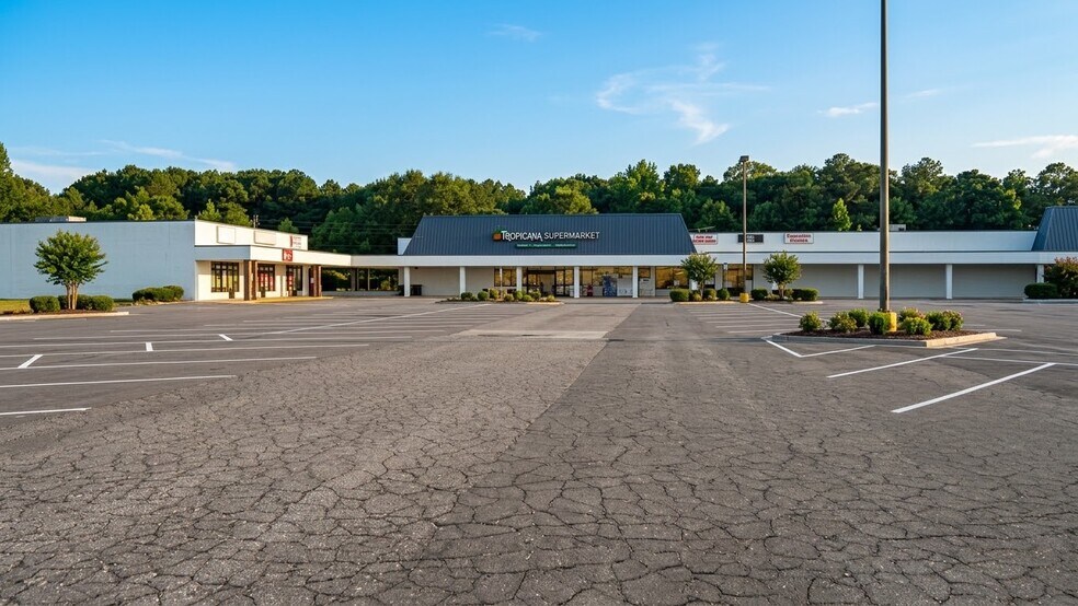 Primary Photo Of 2449-2475 US-117 S, Goldsboro Unknown For Lease