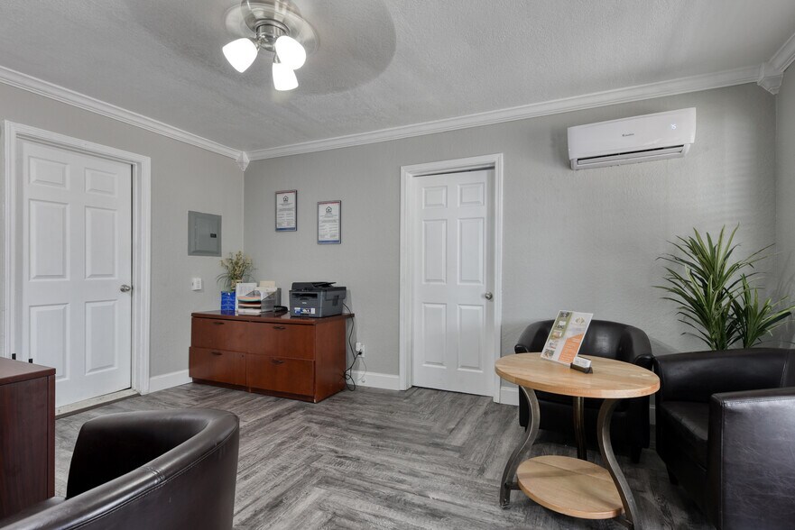 More Photos Of 737 W Mayfield Blvd, San Antonio Apartments For Sale