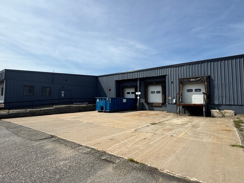 More Photos Of 1 Progress Dr, Dover Light Distribution For Lease