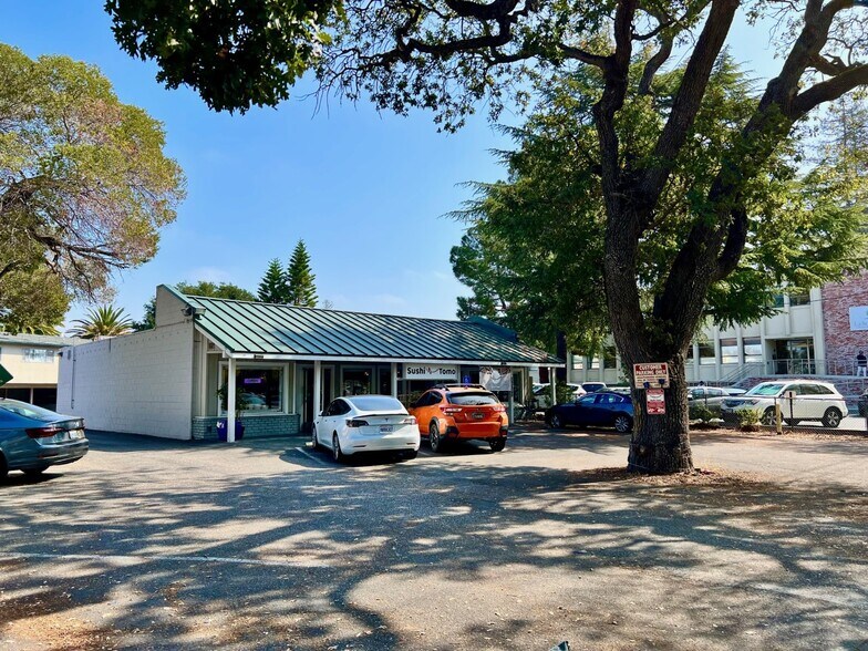 More Photos Of 4131-4133 El Camino Way, Palo Alto Restaurant For Sale