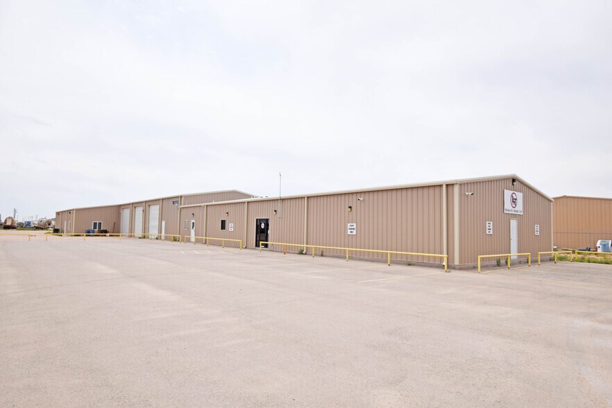 More Photos Of 10503 W County Rd 72, Midland Warehouse For Lease