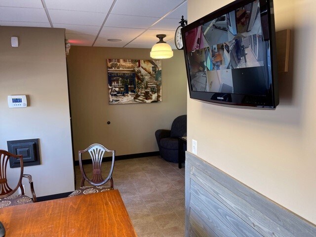 More Photos Of 11 W Franklin St, Liberty Storefront Retail Office For Sale