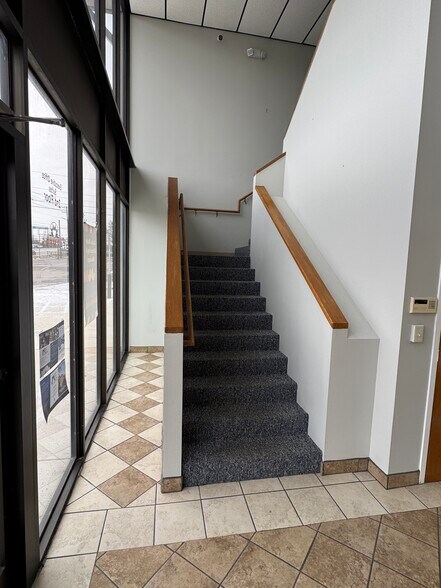 More Photos Of 6515 Clinton Hwy, Knoxville Office For Sale