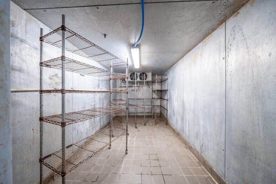 More Photos Of 2221 W Walnut St, Rogers Restaurant For Sale