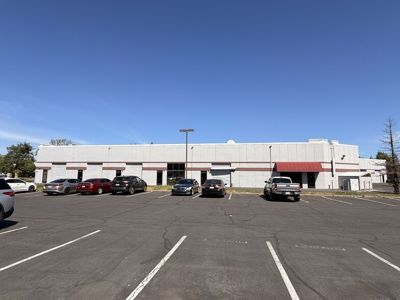 More Photos Of 1735 Enterprise Dr, Fairfield Light Distribution For Sale