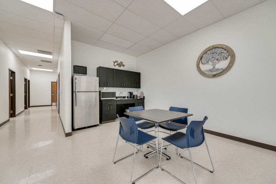 More Photos Of 13015 W I-20, Odessa Warehouse For Lease