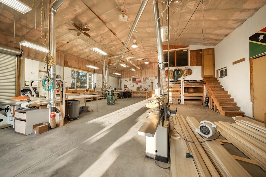 More Photos Of 35655 52nd St E, Palmdale Manufacturing For Sale