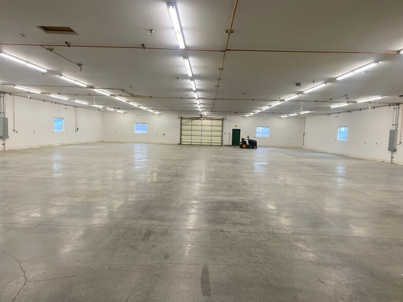 More Photos Of 14080 N Thayer Rd, Rathdrum Warehouse For Sale