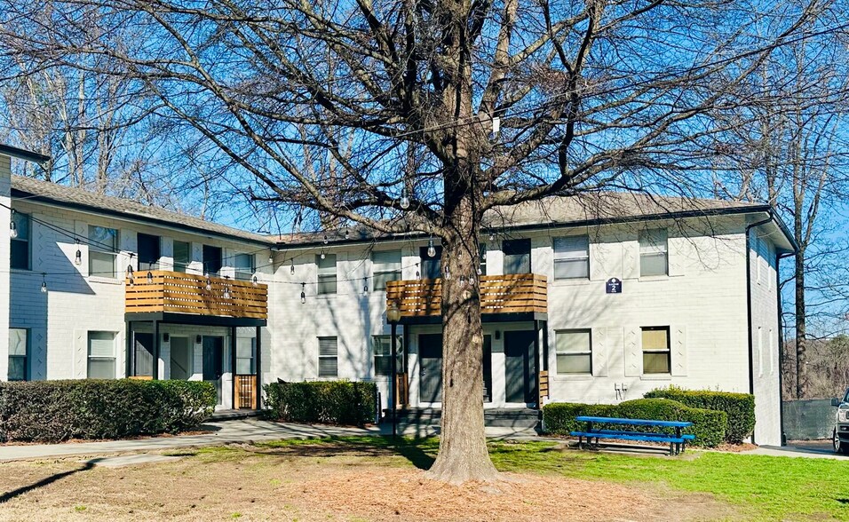 More Photos Of 2265 Perry Blvd NW, Atlanta Apartments For Sale