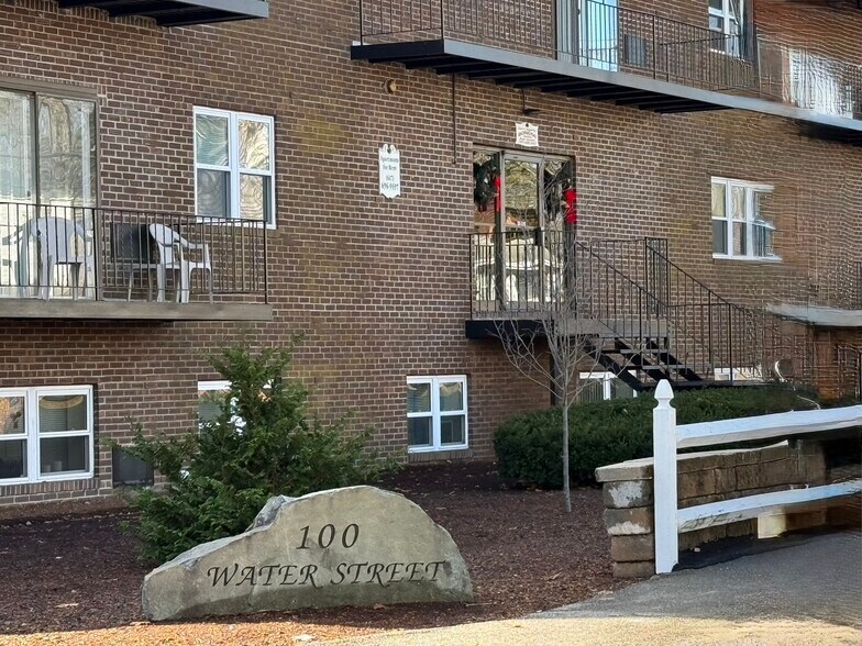 More Photos Of 100 Water St, Stoughton Apartments For Sale