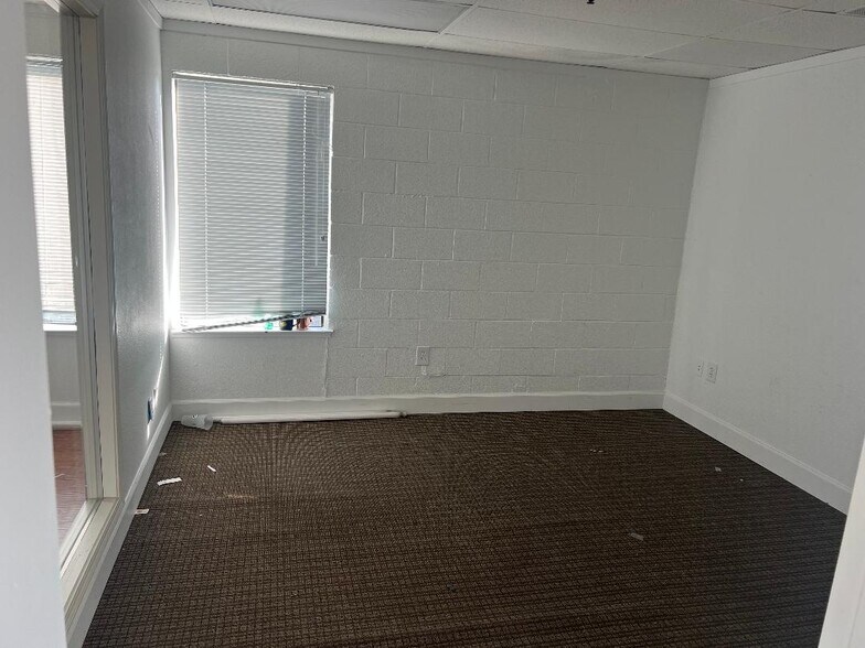 More Photos Of 7610 Auburn Blvd, Citrus Heights Unknown For Lease