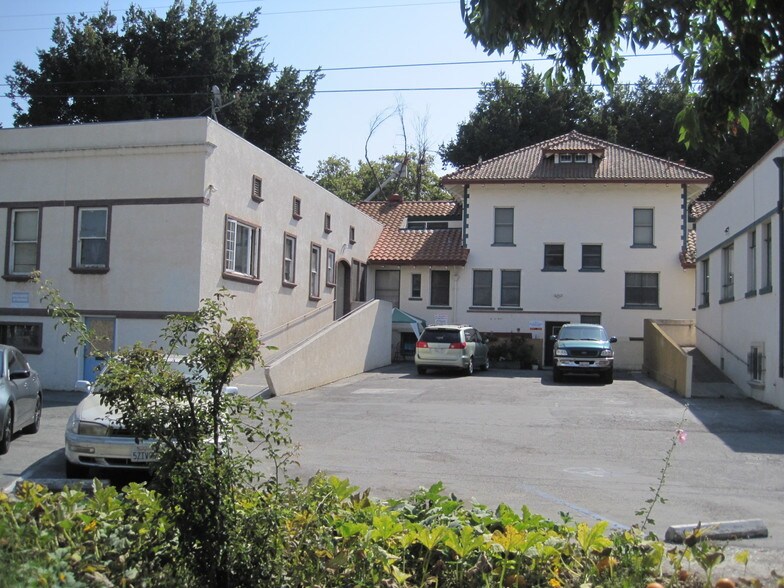 More Photos Of 910 Monterey St, Hollister Office Residential For Sale