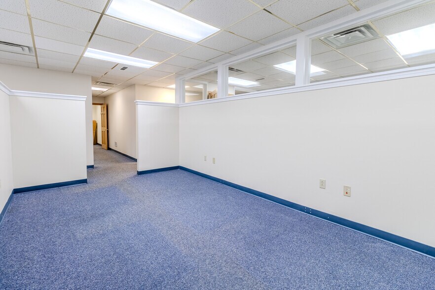 More Photos Of 9173 Lincoln Hwy, Irwin Office For Sale
