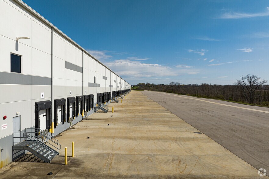 More Photos Of 201 Richard Knock Hwy, Walton Distribution For Lease