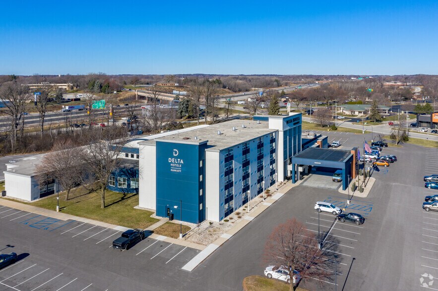 More Photos Of 2750 Ramada Way, Green Bay Hospitality For Sale