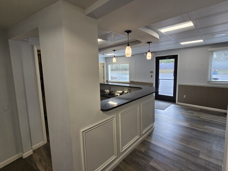 More Photos Of 237 US-206, Sandyston Medical For Sale