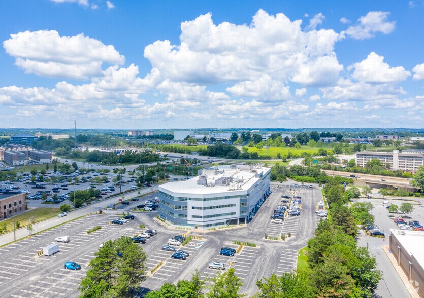 More Photos Of 200 N Warner Rd, King Of Prussia Office For Lease