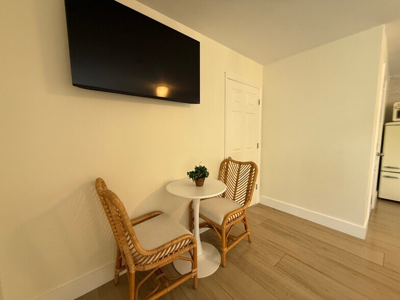 More Photos Of 2502 Tamarind Dr, Hutchinson Island Hotel For Sale