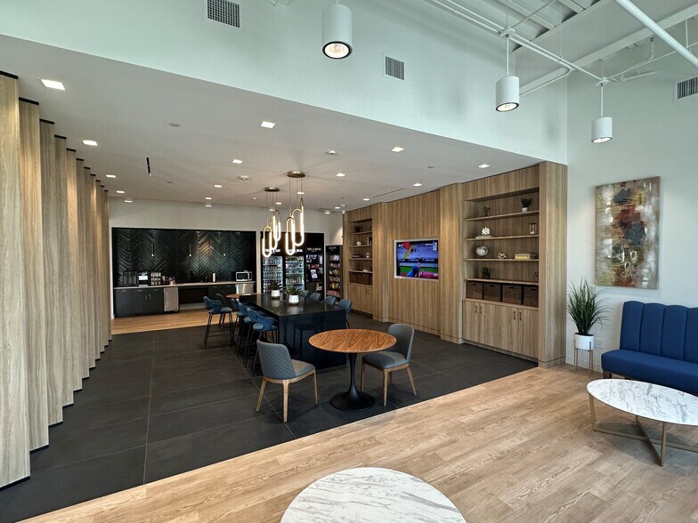 More Photos Of 16200 Park Row, Houston Office For Lease