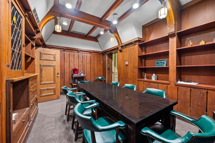 More Photos Of 24 W 6th Ave, Helena Office For Lease