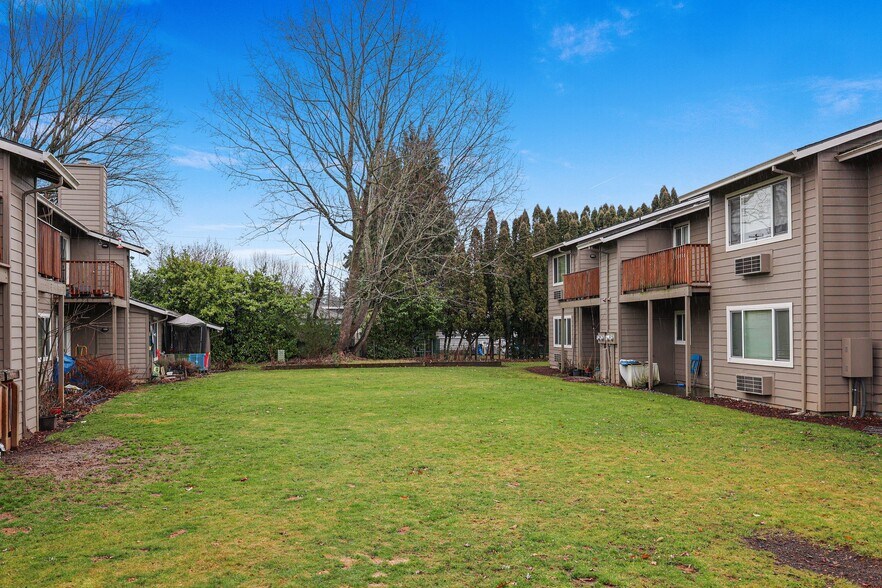 More Photos Of 17726 SE Division St, Portland Apartments For Sale