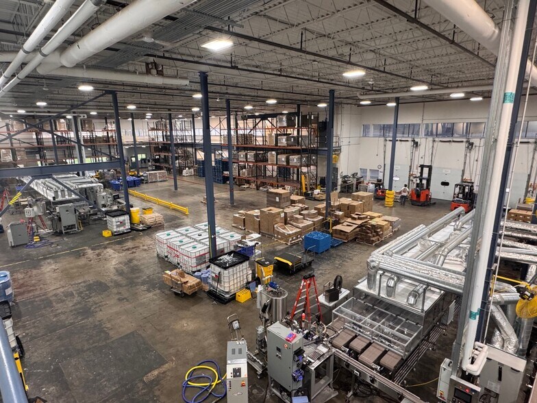 More Photos Of 34 River Rd, Essex Junction Warehouse For Lease