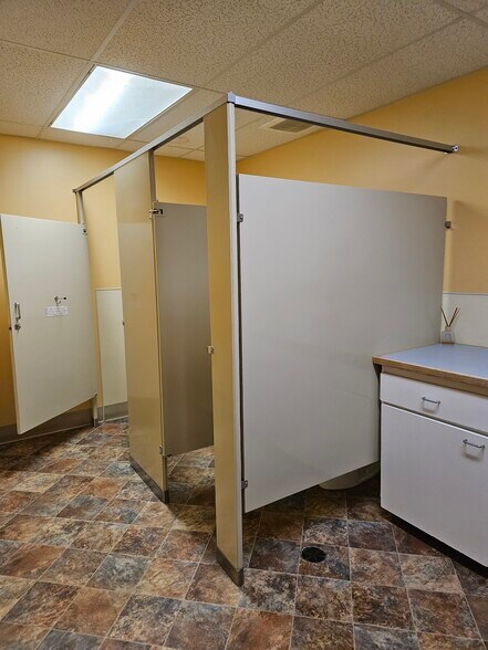 More Photos Of 18 4th St N, Great Falls Storefront For Sale