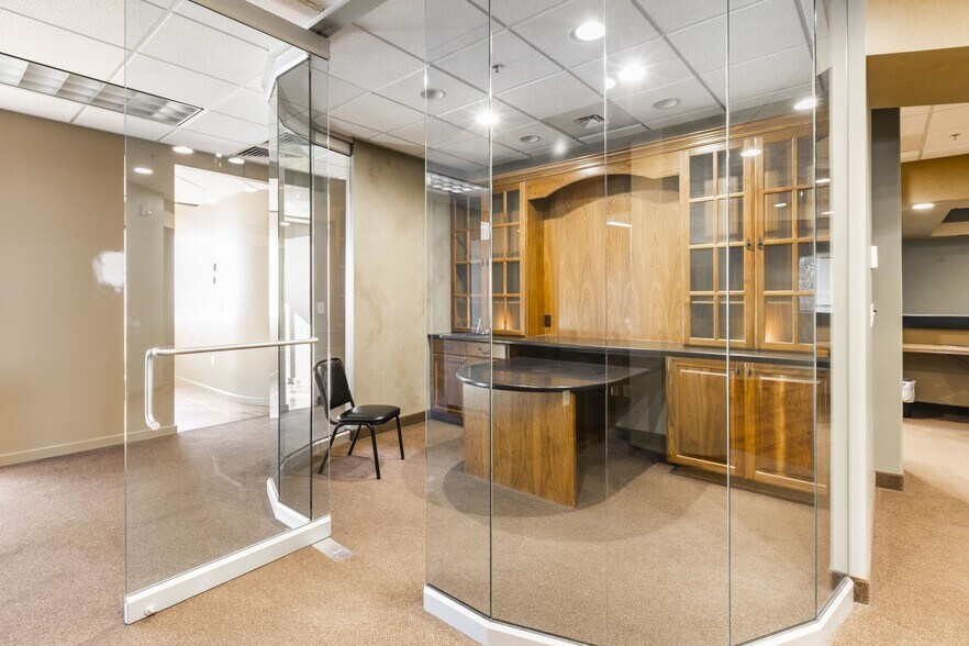 More Photos Of 7555 S Center View Ct, West Jordan Medical For Sale