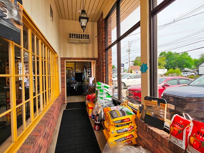 More Photos Of 371 West St, Keene General Retail For Sale
