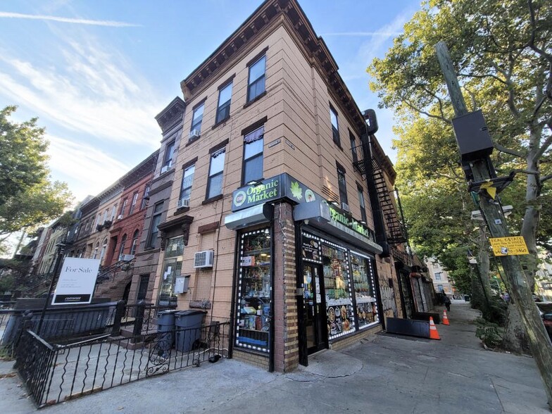 Primary Photo Of 577 Decatur St, Brooklyn Storefront For Sale