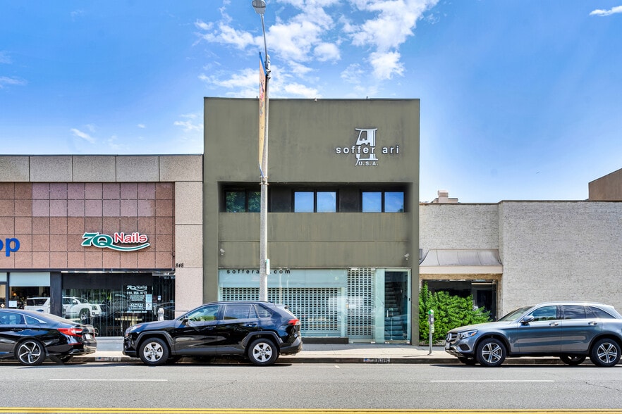 More Photos Of 850 S Robertson Blvd, Los Angeles Loft Creative Space For Lease