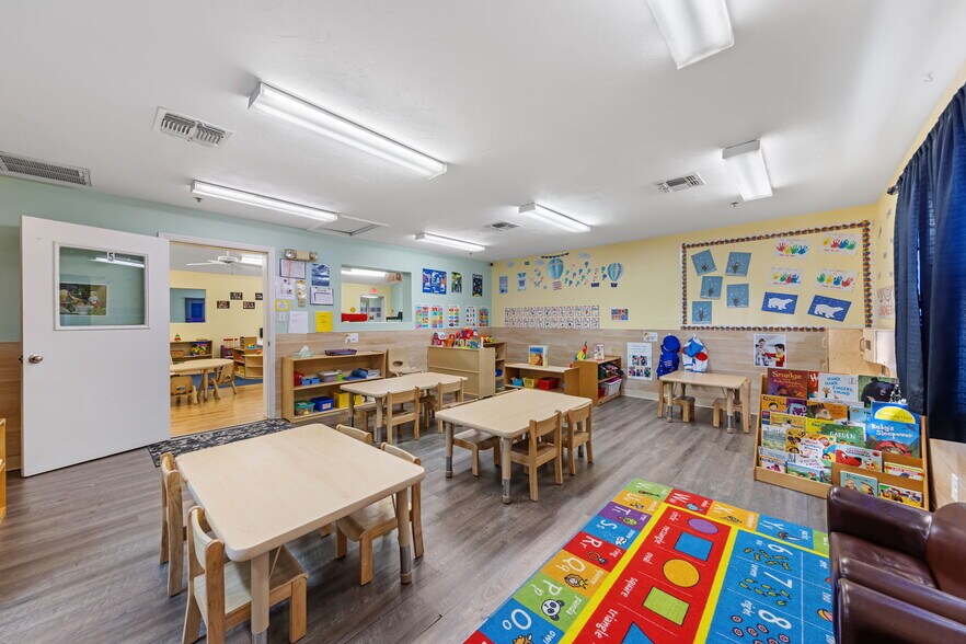 More Photos Of 19660 S Tamiami Trl, Fort Myers Daycare Center For Sale