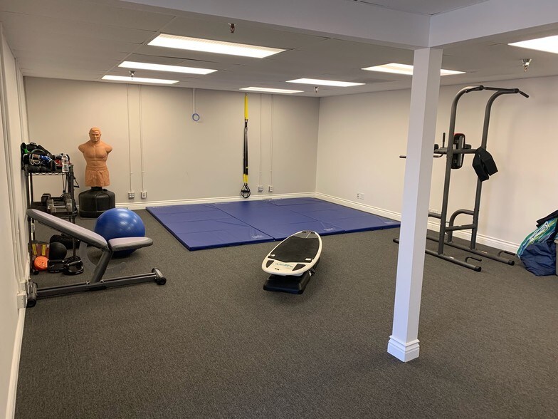 More Photos Of 340 Rancheros Dr, San Marcos Warehouse For Sale