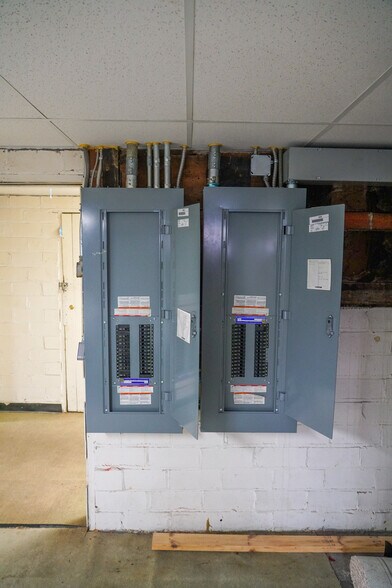 More Photos Of 209 S 4th St, Council Bluffs Apartments For Sale