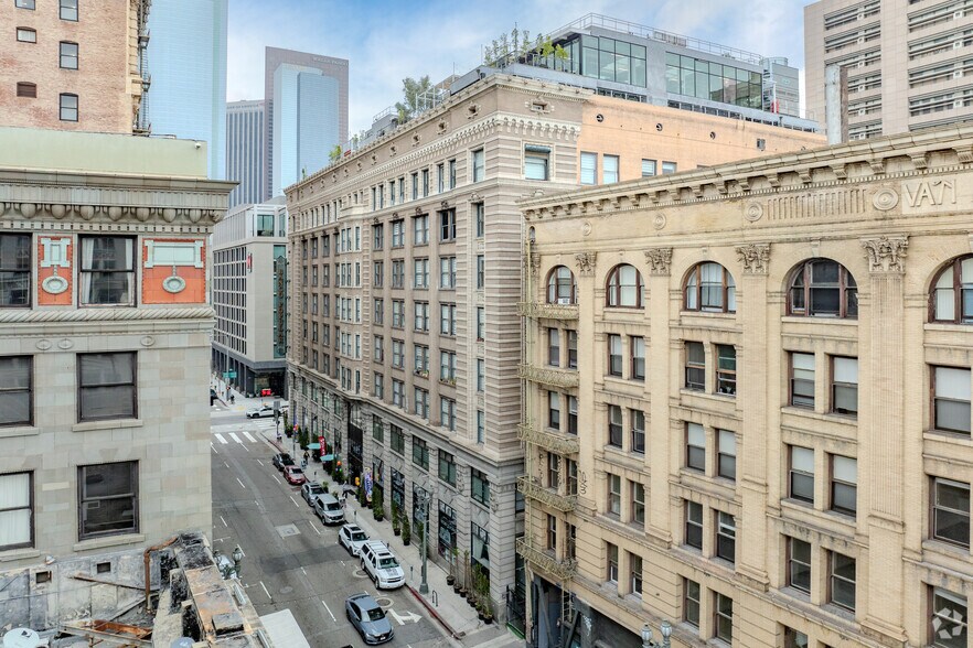 More Photos Of 354 S Spring St, Los Angeles Apartments For Lease