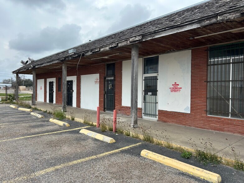 More Photos Of 4410 Leopard St, Corpus Christi Convenience Store For Sale