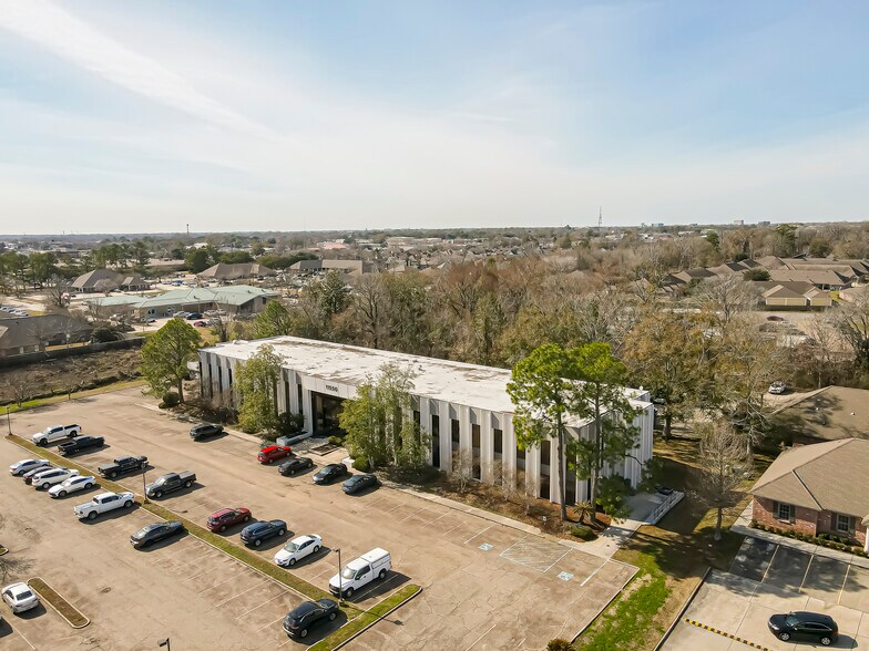 More Photos Of 11550 Newcastle Ave, Baton Rouge Office For Lease