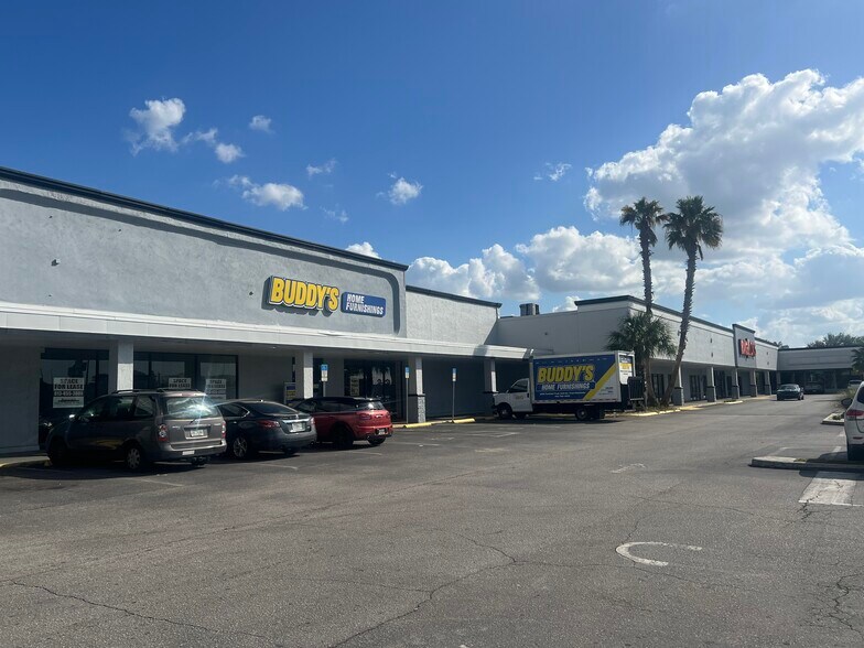 More Photos Of 11836-11932 US Highway 19, Port Richey Unknown For Lease