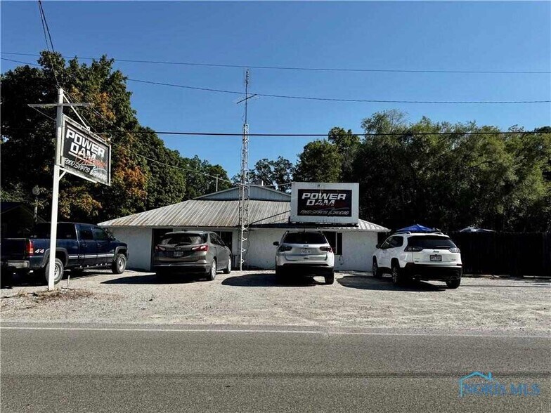 Primary Photo Of 14475 Power Dam Rd, Defiance Sports And Entertainment For Sale