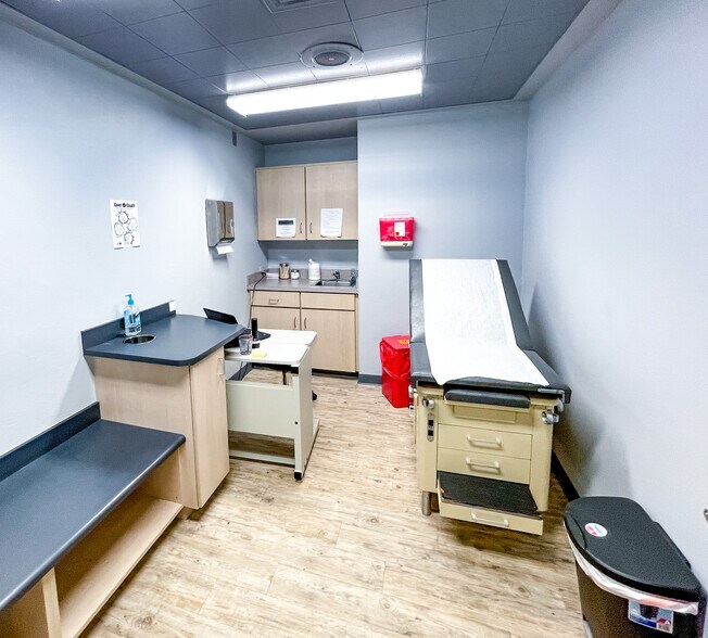 More Photos Of 4901 S Pennsylvania Ave, Oklahoma City Medical For Lease