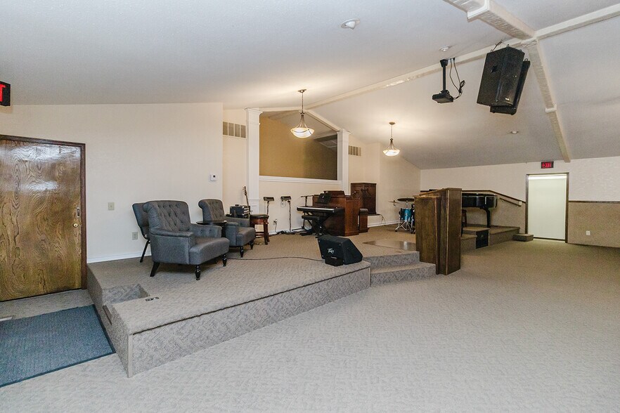 More Photos Of 1319 E 17th Ave, Hutchinson Religious Facility For Sale