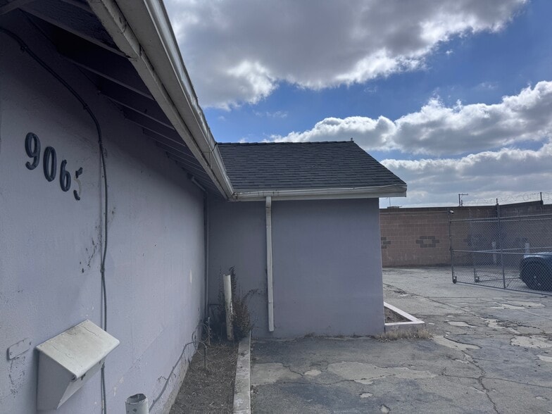 More Photos Of 9065 Jeff St, Bellflower Auto Repair For Sale