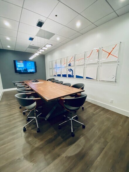 More Photos Of 13101 W Washington Blvd, Culver City Loft Creative Space For Lease