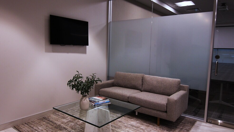 More Photos Of 17302 House Hahl Rd, Cypress Office For Lease