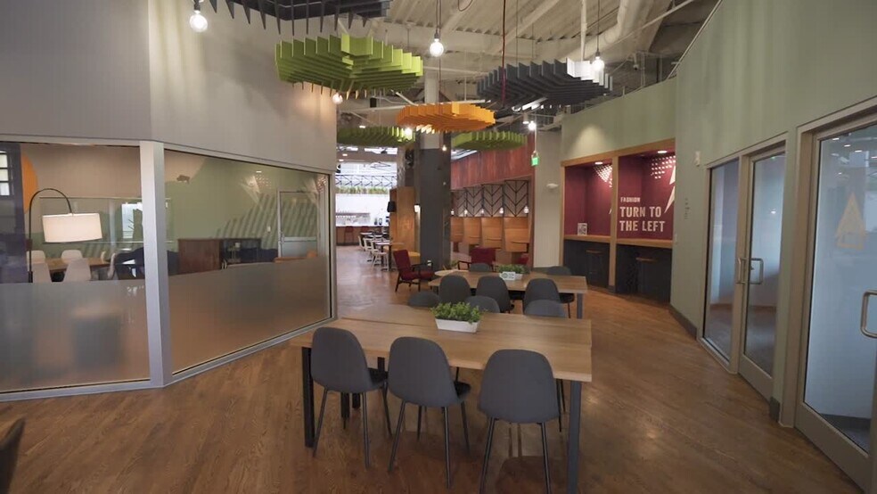 Primary Photo Of 26300 Cedar Rd, Beachwood Coworking Space