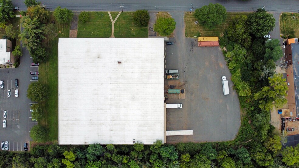 More Photos Of 39 Progress St, Edison Warehouse For Sale